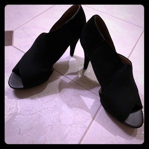 United Nude Fold Sandal Deluxe with Suede Details